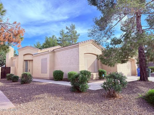 6827 S 39th Pl, Phoenix, AZ, 85042-6202 | Card Image