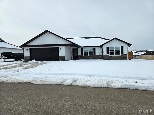 160 Mesa Dr, Waynesville, MO, 65583-3701 | Card Image