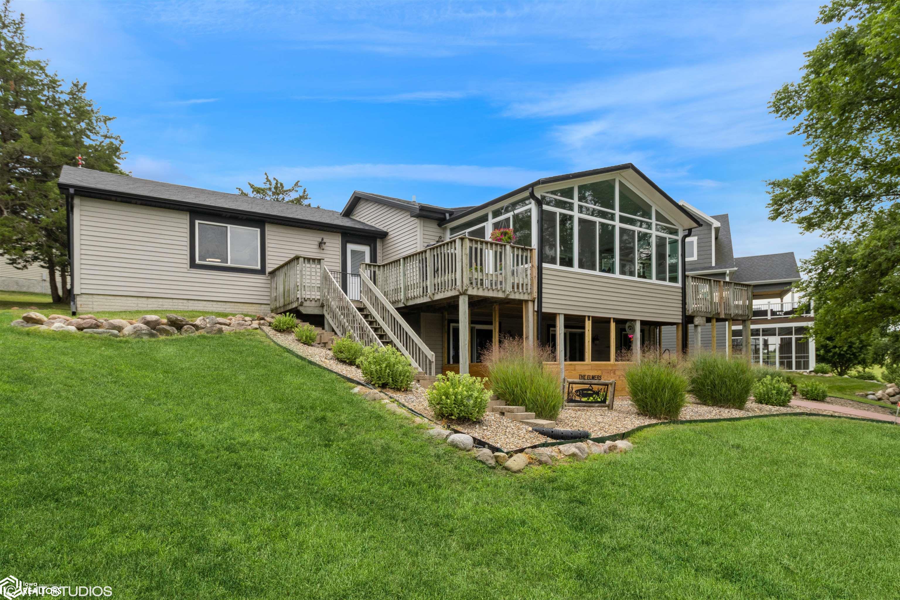 Indian Point Dr, Ellston, IA 50074