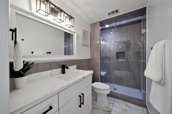 140 S Timber Top Dr, House other with 3 bedrooms, 3 bathrooms and 2 parking in Spring TX | Image 39