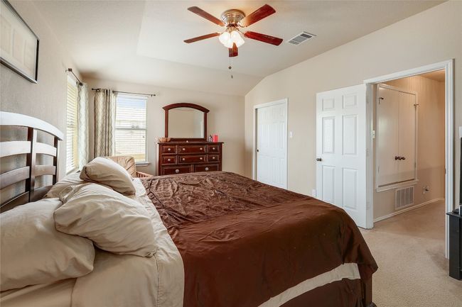 Primary Bedroom | Image 19