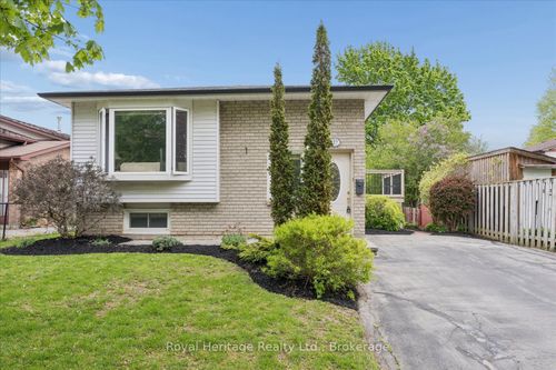 227 Limerick Street, Oshawa, ON, L1J7H2 | Card Image