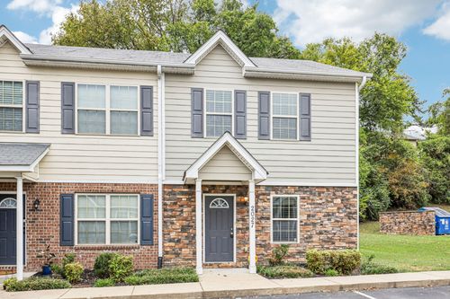 2027 Pinecrest Dr, Nashville, TN, 37211 | Card Image