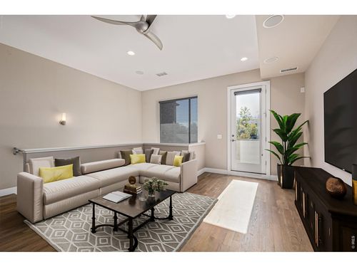 3265 W 17th Ave, Denver, CO, 80204-1655 | Card Image