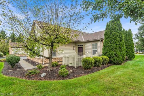 5201 Redford Drive, Brunswick, OH, 44212 | Card Image