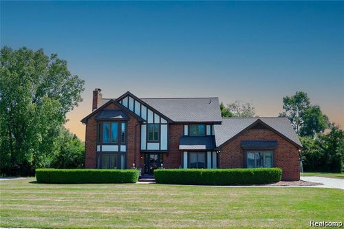 6651 Arlington Dr, West Bloomfield, MI, 48322-2716 | Card Image