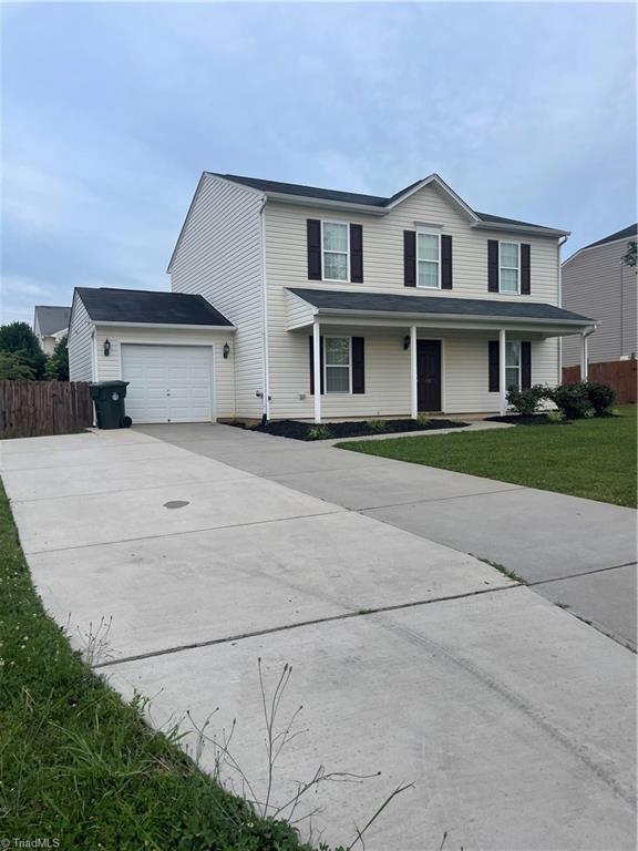 Florida Dr, Thomasville, NC 27360