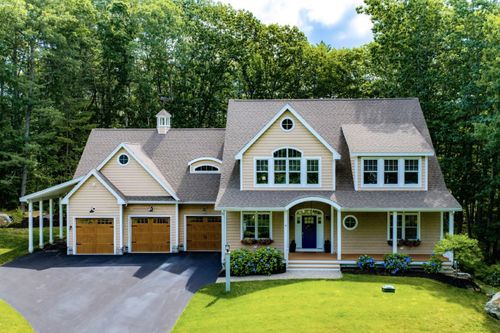 8 Old Ferry Landing Rd, Rye, NH, 03870-6125 | Card Image