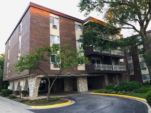 apt-410-1331 S Finley Rd, Lombard, IL, 60148-4386 | Card Image