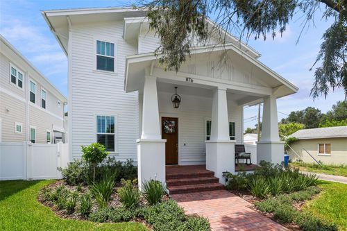 876 44th Ave N, ST PETERSBURG, FL, 33703-4647 | Card Image