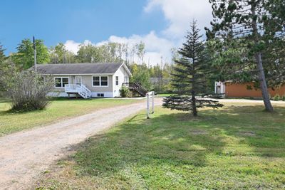 Front of House with Driveway.jpg | Image 3