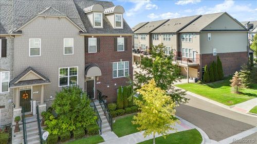 2669 Helmsdale Cir, Rochester Hills, MI, 48307-4296 | Card Image