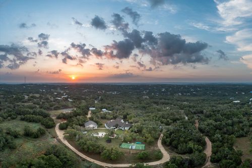 101 Sundance Trl, Dripping Springs, TX, 78620-2730 | Card Image
