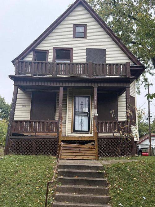 1518 W Ring St, Milwaukee, WI, 53206-2261 | Card Image