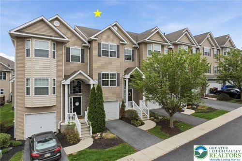 2223 Rising Hill Rd, Whitehall, PA, 18052-3984 | Card Image