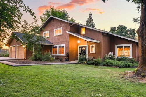 24825 Florence Ave, Corning, CA, 96021-9611 | Card Image