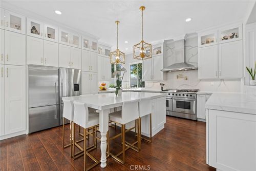 6 Coffeeberry Ct, Trabuco Canyon, CA, 92679-4945 | Card Image