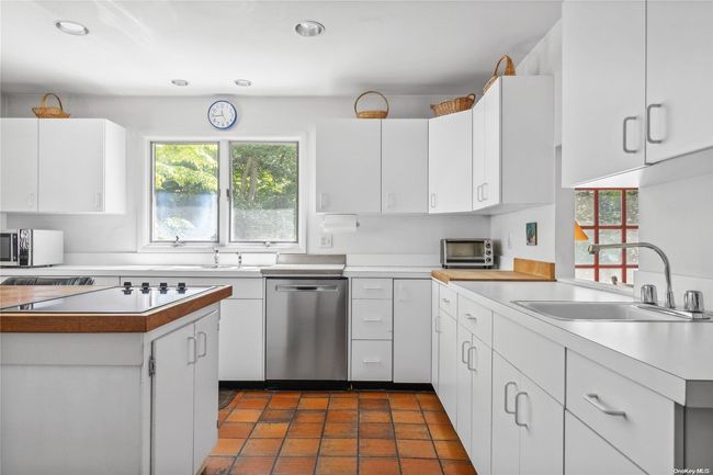24 Old Farm Rd, House other with 5 bedrooms, 4 bathrooms and null parking in Sagaponack NY | Image 8