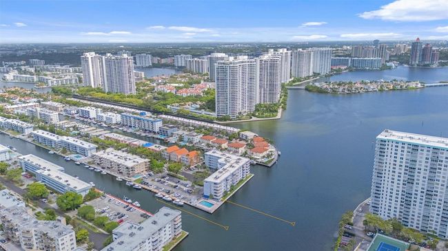 APT-108 - 4000 Ne 170 Th St, Condo with 3 bedrooms, 2 bathrooms and null parking in North Miami Beach FL | Image 26