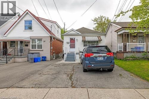 201 E 23rd St, Hamilton, ON, L8V2X2 | Card Image