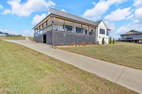 1227 Holston Shores Dr, Rutledge, TN, 37861-4300 | Card Image