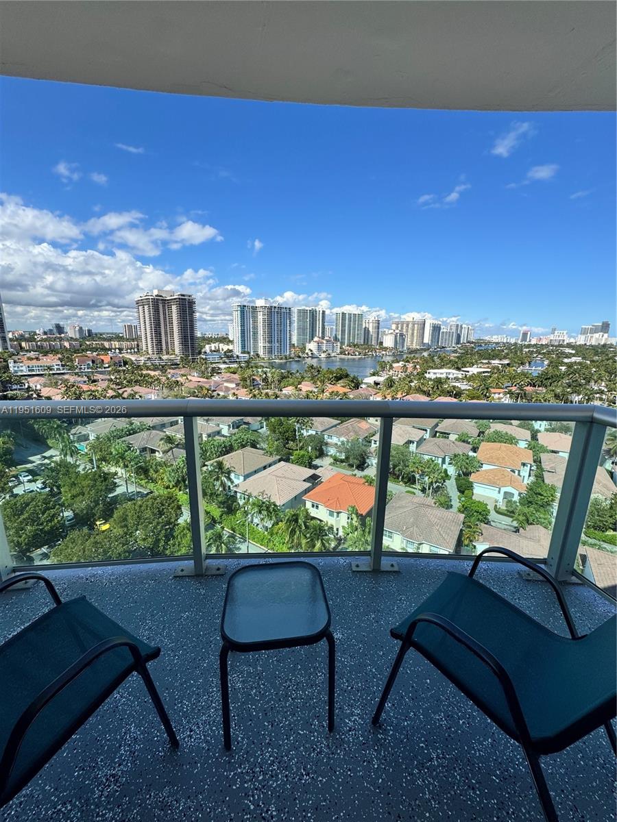 Residential Lease in Sunny Isles Beach 2