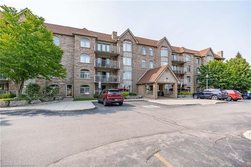 e101-216 Plains Rd W, Burlington, ON, L7T4K8 | Card Image