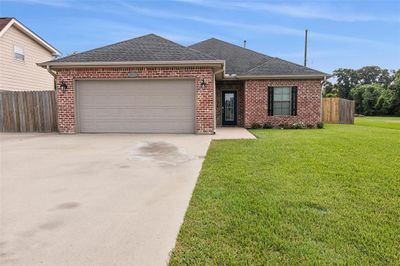 3012 Washington Street, House other with 3 bedrooms, 2 bathrooms and null parking in Nederland TX | Image 1