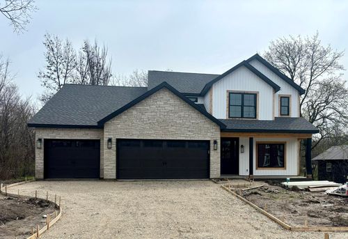 411 N Illinois St, Remington, IN, 47977-8702 | Card Image