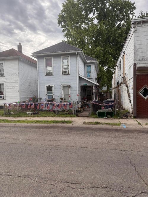 2153 Larch Street, Springfield, OH, 45503 | Card Image