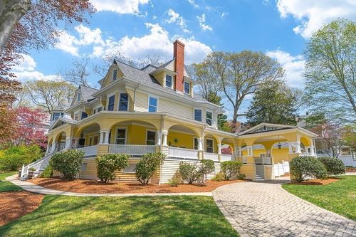 112 Highland Ave, Winchester, MA, 01890-1400 | Card Image