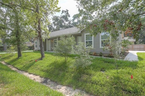 a-6619 Carver Rd, Houston, TX, 77091-1715 | Card Image