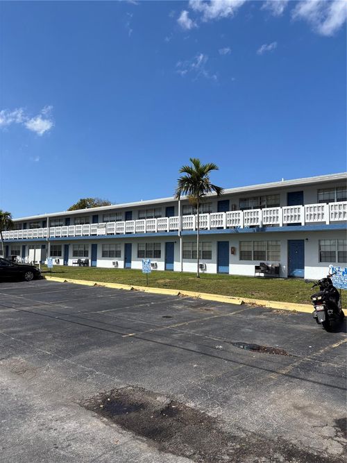 14-6011 Sw 41st St, Davie, FL, 33314-3566 | Card Image