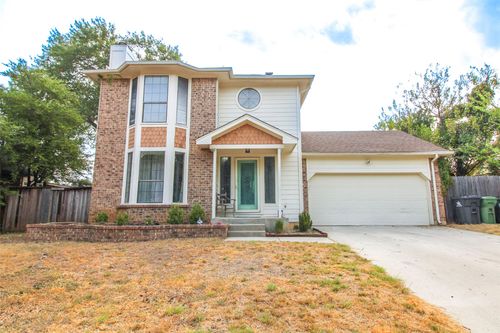 6111 Farmingdale Dr, Arlington, TX, 76001-5271 | Card Image