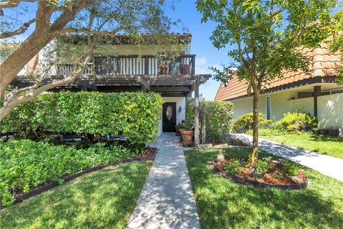 105 Aspen Way, Rolling Hills Estates, CA, 90274-3409 | Card Image