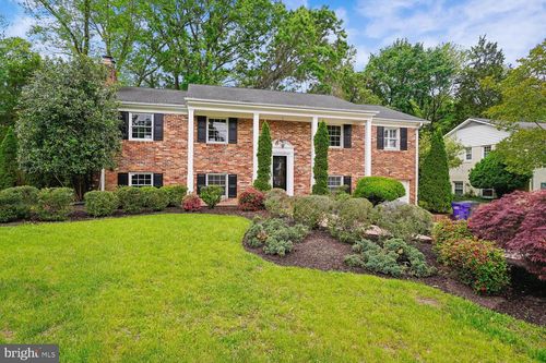7814 Friars Ct, Alexandria, VA, 22306-2716 | Card Image