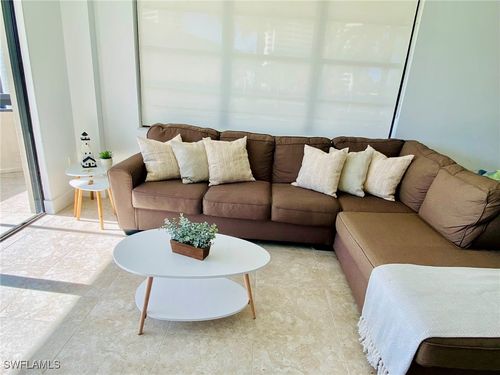 c208-601 Seaview Ct, MARCO ISLAND, FL, 34145-2917 | Card Image