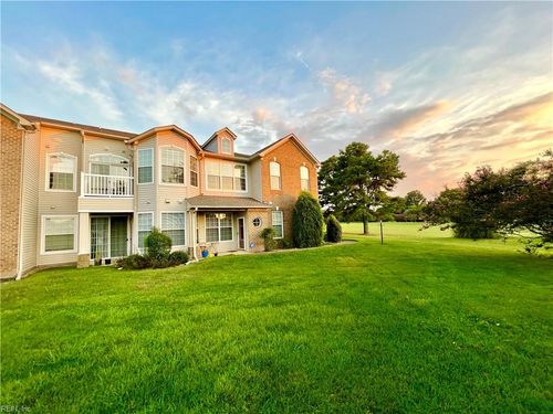 1087 Grand Oak Ln, Virginia Beach, VA, 23455-7217 | Card Image