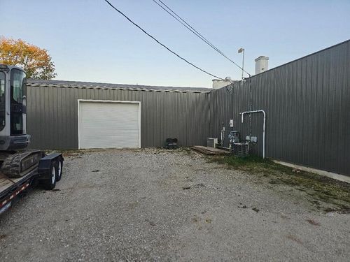 2524 76th St, Franksville, WI, 53126-5905 | Card Image
