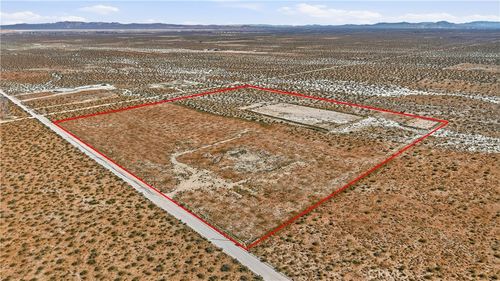 14765 Oasis, Phelan, CA, 92371 | Card Image