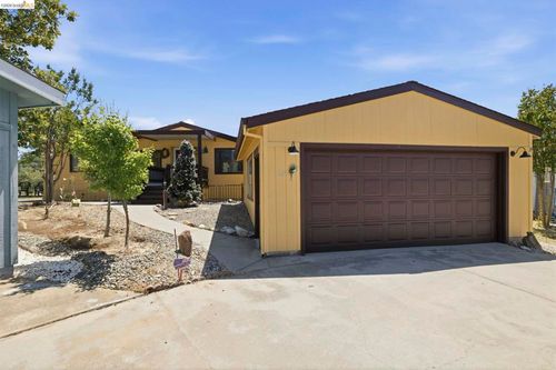 10760 Wigwam Rd, Jamestown, CA, 95327-9322 | Card Image