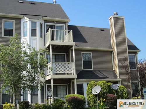 46 Lear Ct, East Brunswick, NJ, 08816-1852 | Card Image