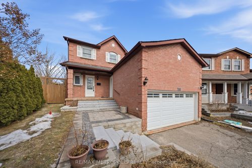 700 Mountjoy Crt, Oshawa, ON, L1K1W8 | Card Image