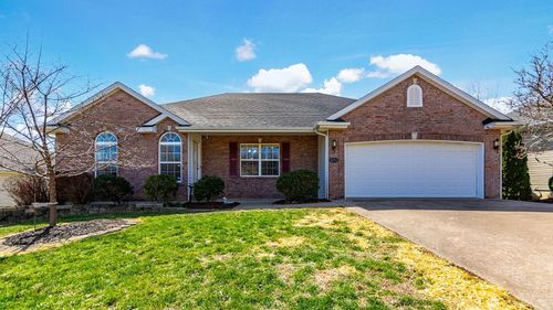 4700 Shale Oaks Ave, Columbia, MO, 65203-8563 | Card Image