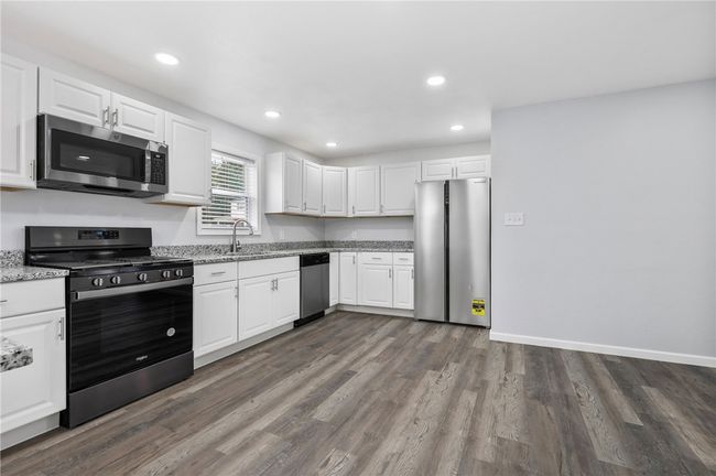 623 6 Th St, House other with 2 bedrooms, 2 bathrooms and 2 parking in W Leechburg PA | Image 9