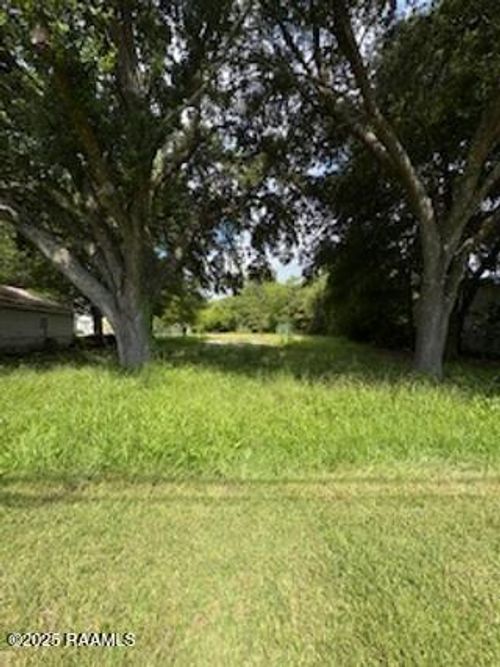 134 S Martin Luther King Jr Dr, Saint Martinville, LA, 70582-3245 | Card Image