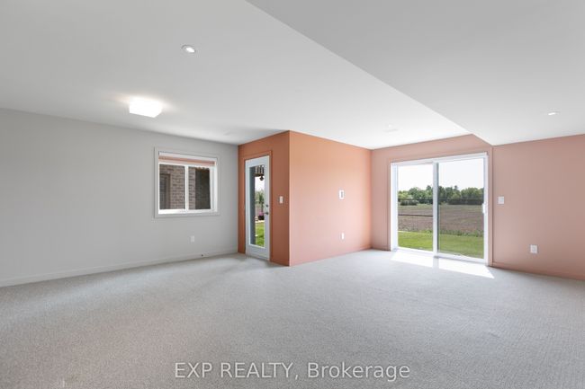 244 Shuttleworth Dr, House attached with 3 bedrooms, 3 bathrooms and 1 parking in Gloucester ON | Image 42