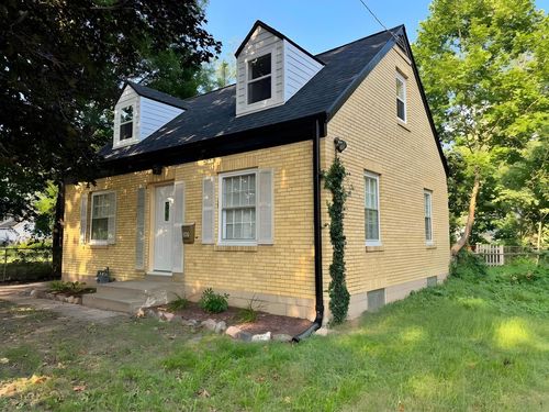 1619 Evergreen St, Rockford, IL, 61101-4231 | Card Image