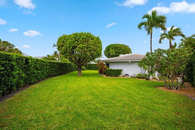 182 Beacon Ln, House other with 3 bedrooms, 2 bathrooms and null parking in Jupiter Inlet Colony FL | Image 23