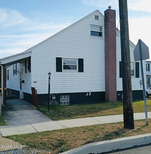 306 W Horner St, Ebensburg, PA, 15931-1320 | Card Image